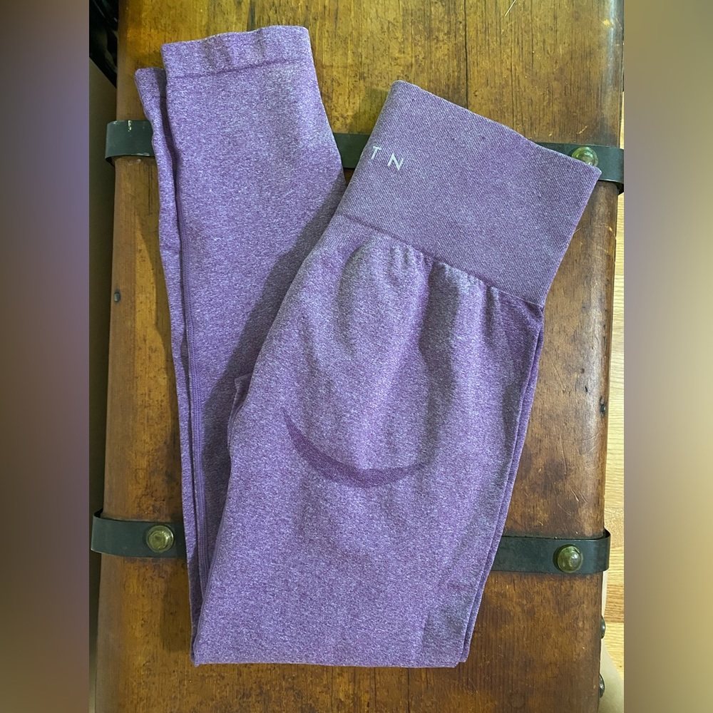 NVGTN Leggings